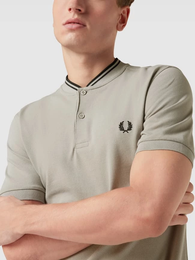 Fred Perry Poloshirt Mit Brand-Stitching Modell 'BOMBER' - Hellgrau 3 Fred Perry Poloshirt Mit Brand-Stitching Modell 'BOMBER' - Hellgrau – Bild 3