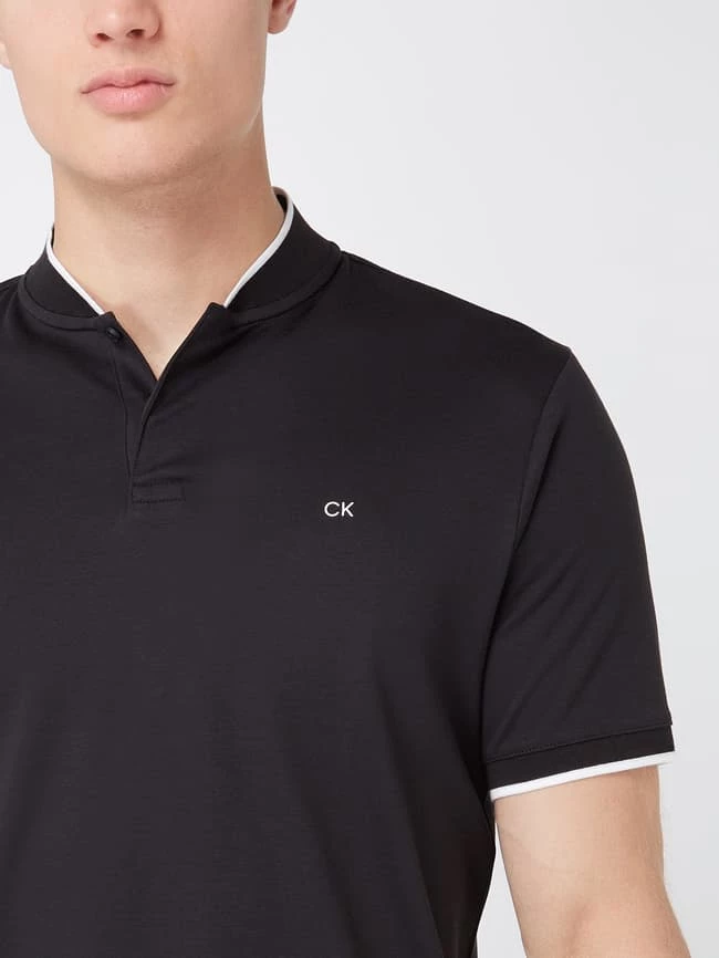 CK Calvin Klein Regular Fit Poloshirt Mit Stehkragen - Schwarz 3 CK Calvin Klein Regular Fit Poloshirt Mit Stehkragen - Schwarz – Bild 3